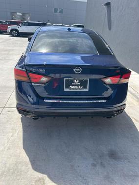 Deep Blue Pearl 2023 Nissan Altima SR FWD