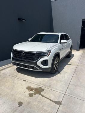 2026 Volkswagen Atlas Cross Sport 2.0T SE w/Technology 4MOTION