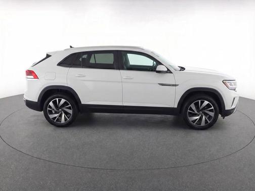 White 2026 Volkswagen Atlas Cross Sport 2.0T SE w/Technology 4MOTION