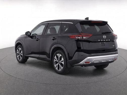 Super Black 2022 Nissan Rogue SV