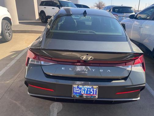 2025 Hyundai ELANTRA Sport