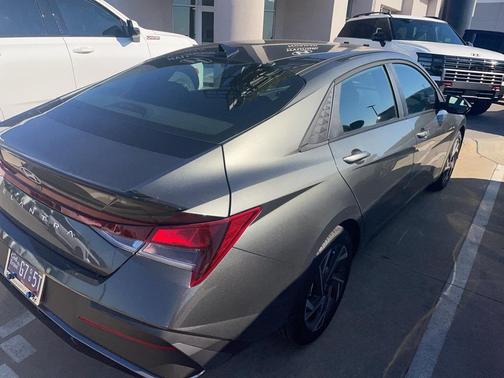 2025 Hyundai ELANTRA Sport