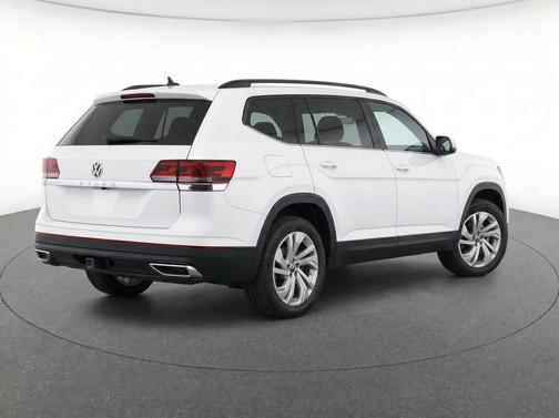 Pure White 2023 Volkswagen Atlas 3.6L SE w/Technology