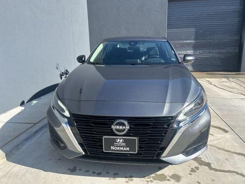 Gun Metallic 2024 Nissan Altima 2.5 SV