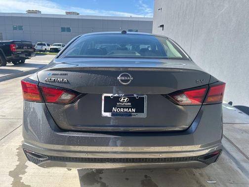 Gun Metallic 2024 Nissan Altima 2.5 SV