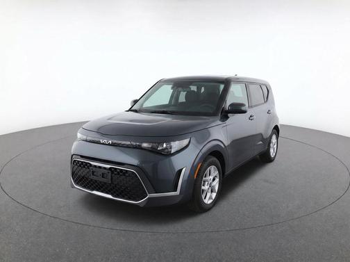 Gray 2025 Kia Soul LX
