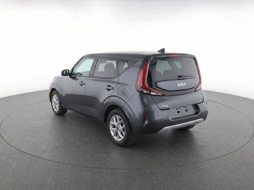 Gray 2025 Kia Soul LX