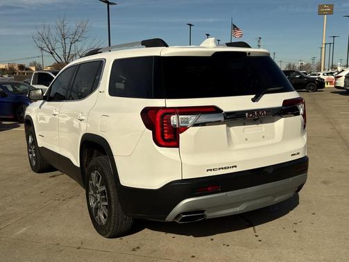 2023 GMC Acadia AWD SLT