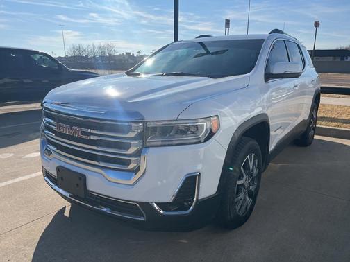 2023 GMC Acadia AWD SLT