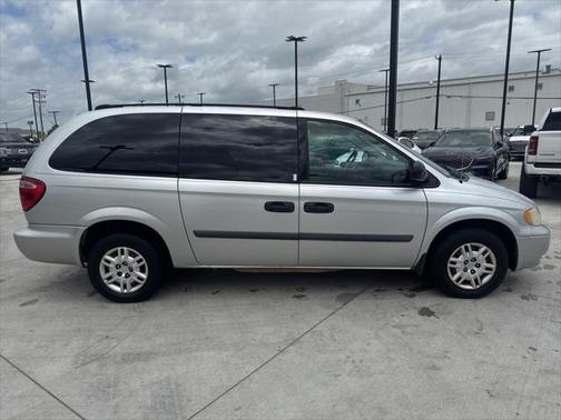 2005 Dodge Grand Caravan SE