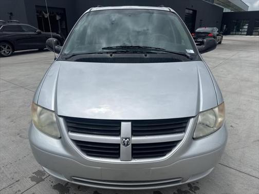 2005 Dodge Grand Caravan SE