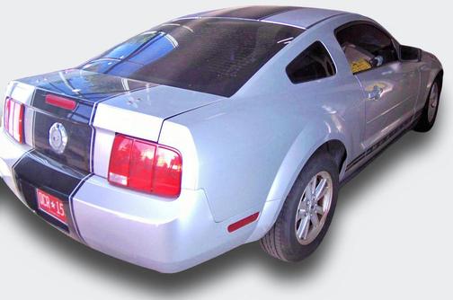 Satin Silver Clearcoat Metallic 2007 Ford Mustang Deluxe