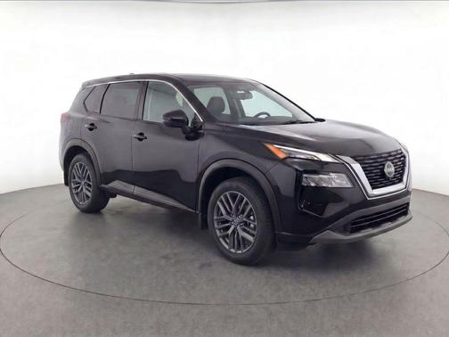 Super Black 2025 Nissan Rogue S