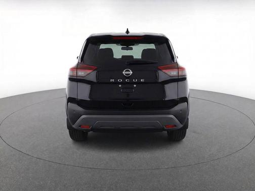 Super Black 2025 Nissan Rogue S