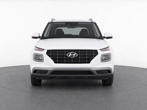 Lunar White 2026 Hyundai VENUE SEL