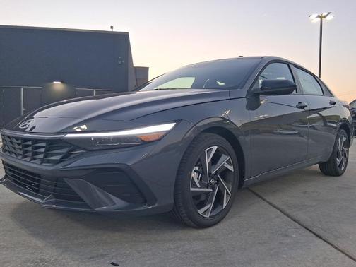 2025 Hyundai ELANTRA Sport