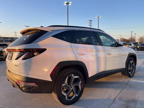 White Pearl 2024 Hyundai TUCSON Hybrid SEL Convenience