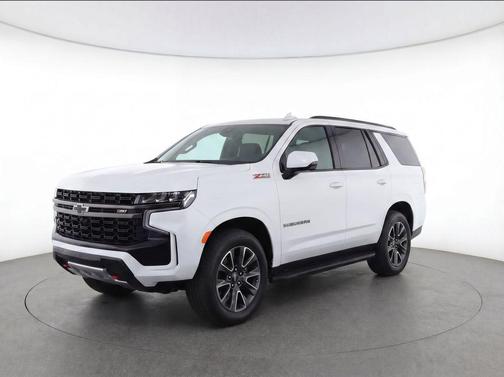 Summit White 2023 Chevrolet Suburban 4WD Z71