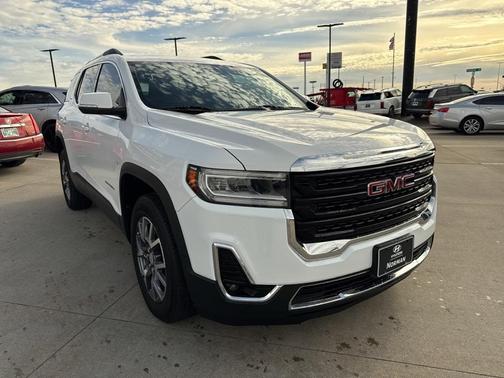 2023 GMC Acadia AWD SLT