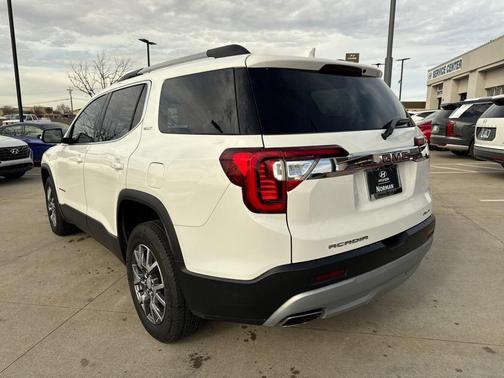 2023 GMC Acadia AWD SLT