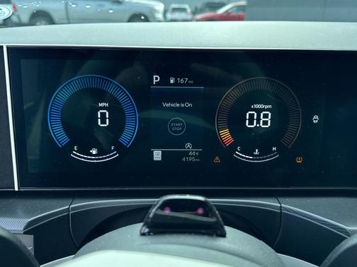 2025 Hyundai SANTA FE SEL 2.4