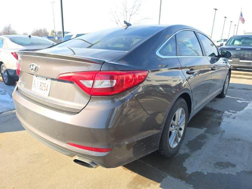 2015 Hyundai SONATA SE