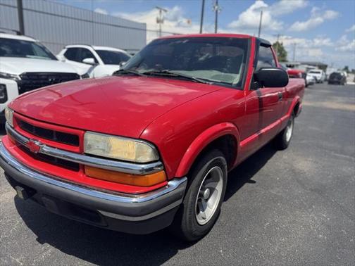 2003 Chevrolet S-10 Base