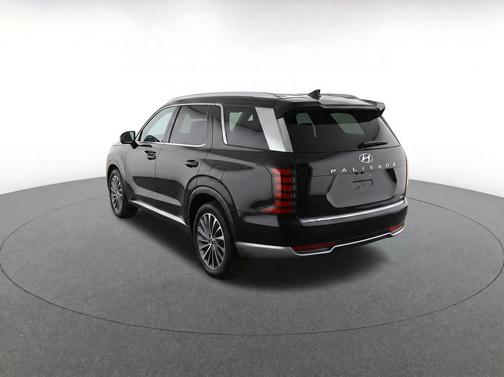Abyss Black Pearl 2026 Hyundai Palisade Hybrid Calligraphy