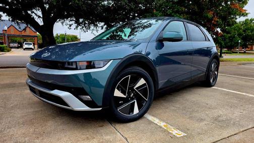Digital Teal 2027 Hyundai IONIQ 5 SE