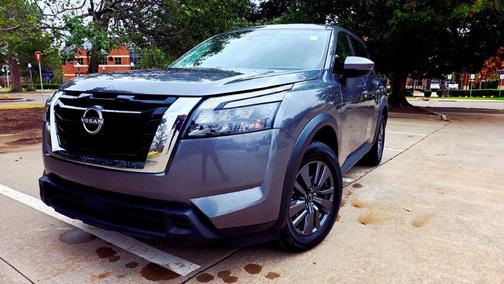 Gun Metallic 2024 Nissan Pathfinder SV FWD