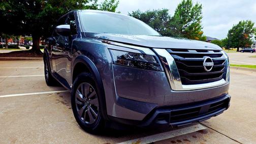 Gun Metallic 2024 Nissan Pathfinder SV FWD