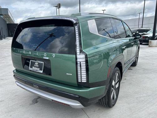 Ionosphere Green 2026 Hyundai IONIQ 9 SEL