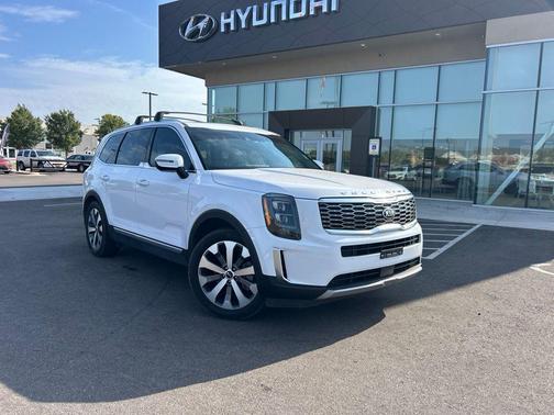 Glacial White Pearl 2021 Kia Telluride EX