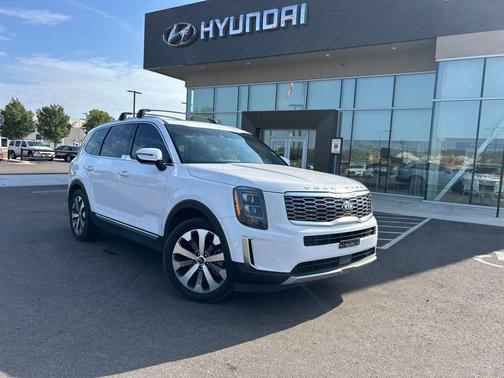 Glacial White Pearl 2021 Kia Telluride EX