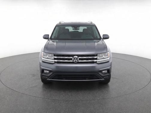 Platinum Gray Metallic 2019 Volkswagen Atlas 3.6L SE