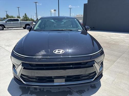 2024 Hyundai SONATA Hybrid SE