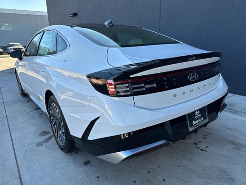 2026 Hyundai SONATA Hybrid SE