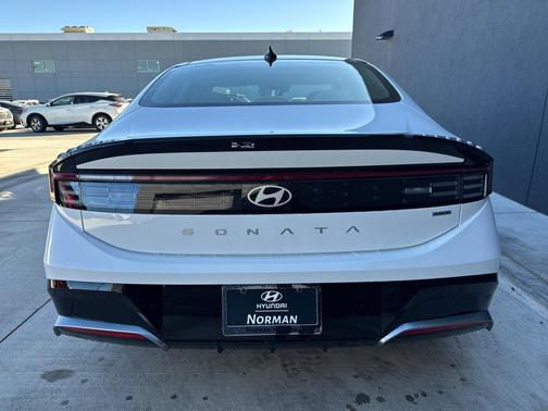 2026 Hyundai SONATA Hybrid SE