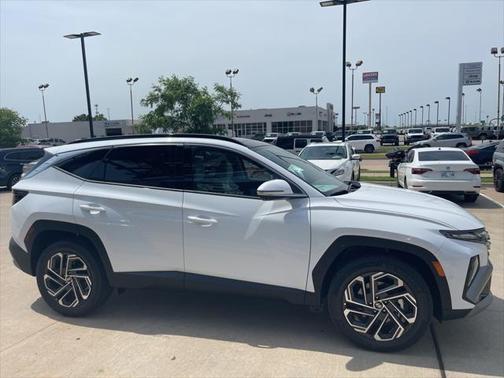2025 Hyundai TUCSON Hybrid Limited