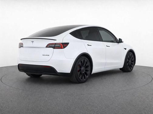 Solid Black 2022 Tesla Model Y Performance Dual Motor All-Wheel Drive