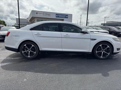 2014 Ford Taurus SEL