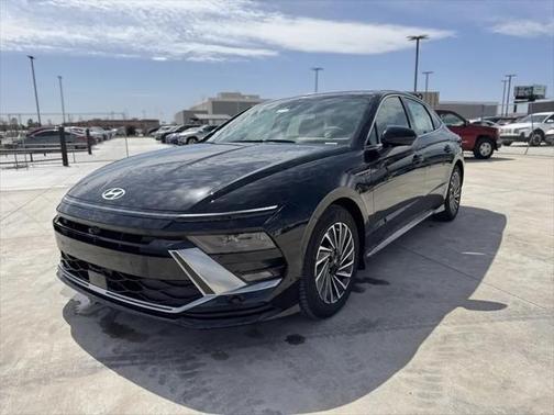 2025 Hyundai SONATA Hybrid Limited