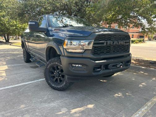 Patriot Blue Pearlcoat 2024 RAM 2500 Tradesman Crew Cab 4x4 6'4' Box