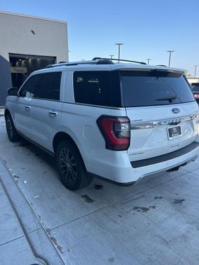 Star White Metallic Tri-Coat 2021 Ford Expedition Limited