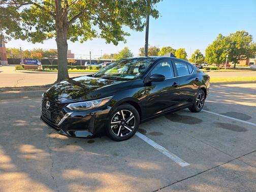 Super Black 2025 Nissan Sentra SV
