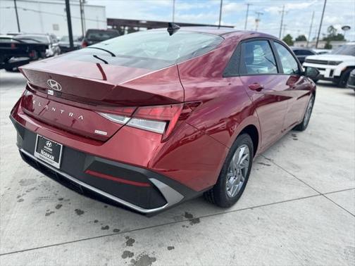 2025 Hyundai ELANTRA HEV Blue