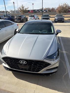 2023 Hyundai SONATA Limited