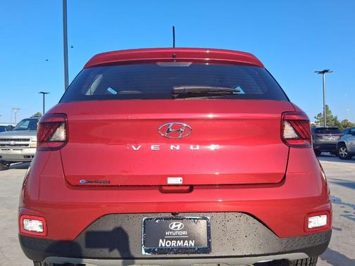2025 Hyundai VENUE Limited
