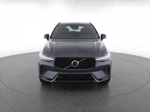 Gray 2022 Volvo XC60 B5 R-Design