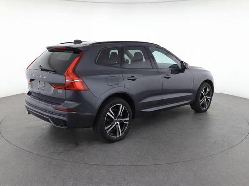 Gray 2022 Volvo XC60 B5 R-Design